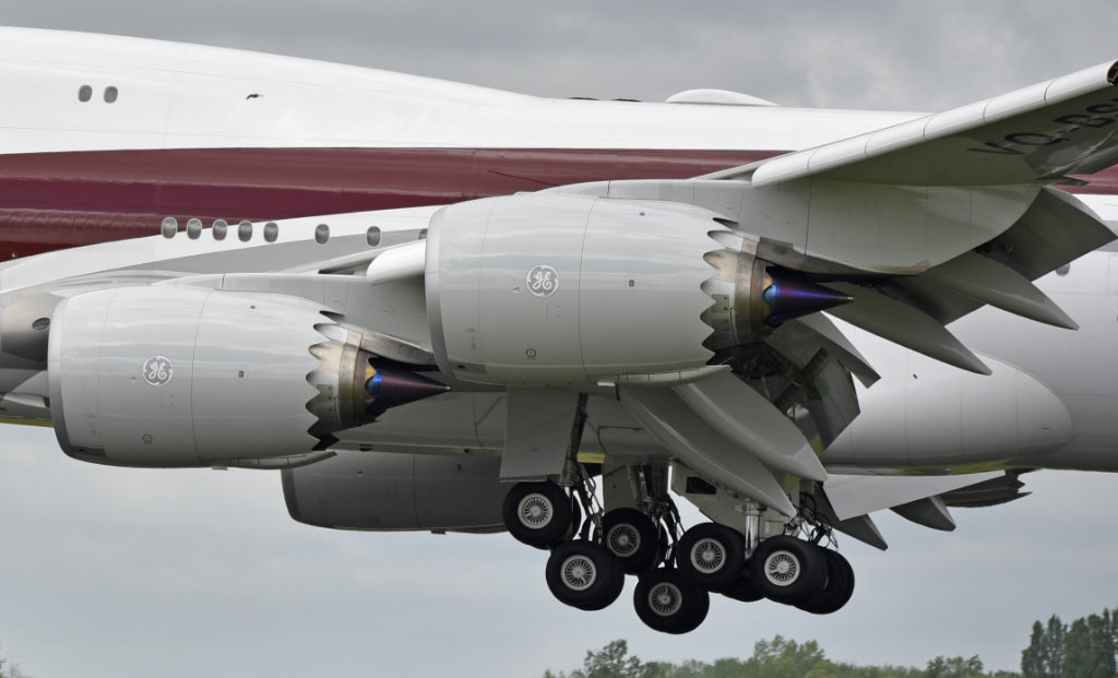 Boeing 747 Spotting Guide 747 Identification Tips For Airplane Boeing 747 Spotting Guide 747 Identification Tips For Airplane